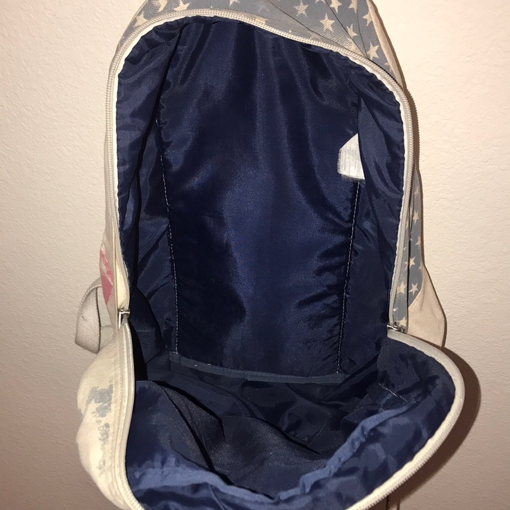 Backpack - Picture 4 of 5
